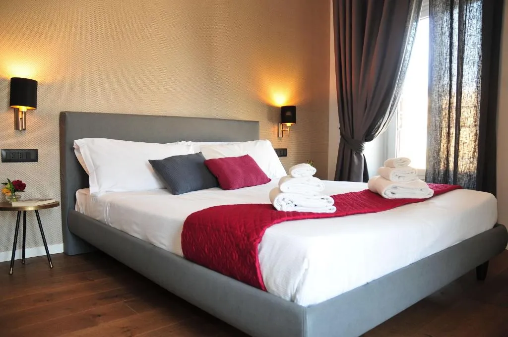 Room, Little Queen Navona, Rome