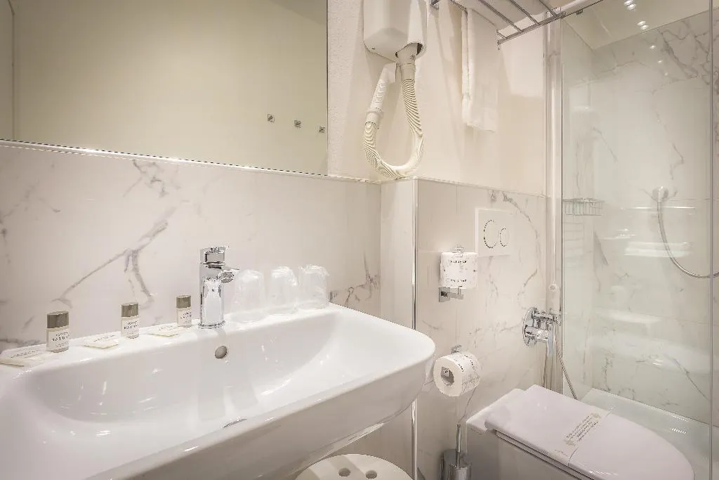 TRIPLE SUPERIOR Room, Hotel Ungherese Small Luxury Hotel, Florence