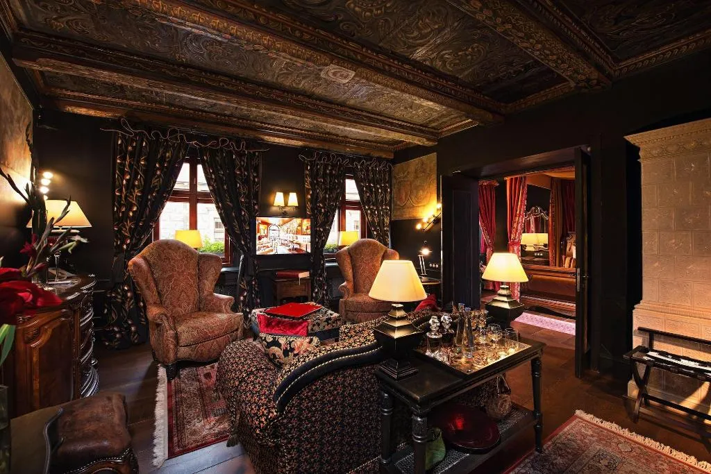Room, Kanonicza 22, Krakow