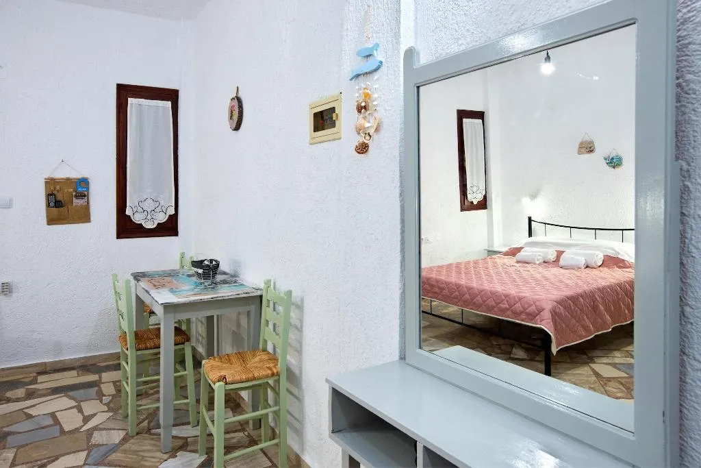 Room, New Aurora Apts Studios, Crete