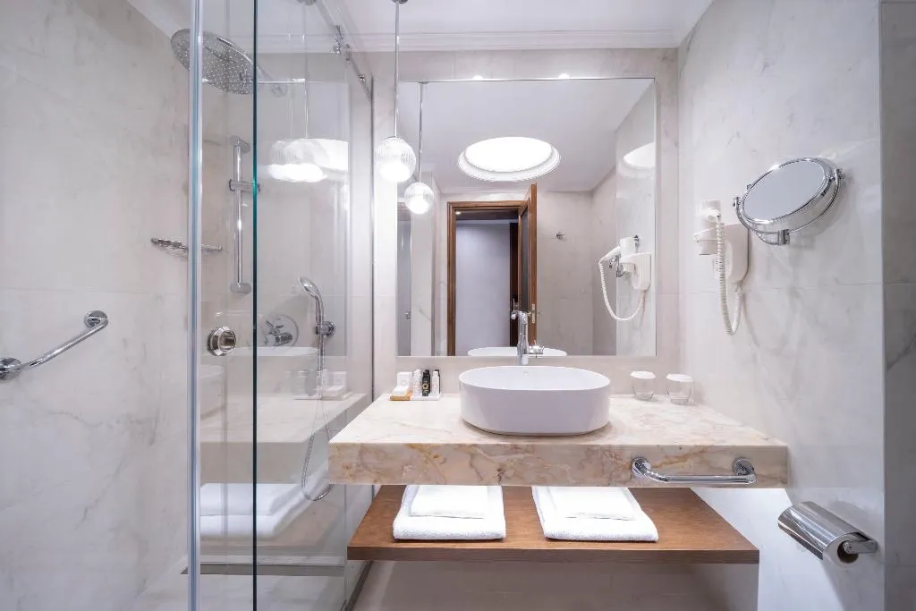 TRIPLE CLASSIC Room, Electra Palace Athens, Athens