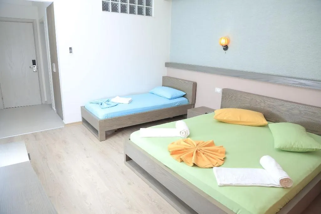 Room, Hotel Picasso, Kavaje