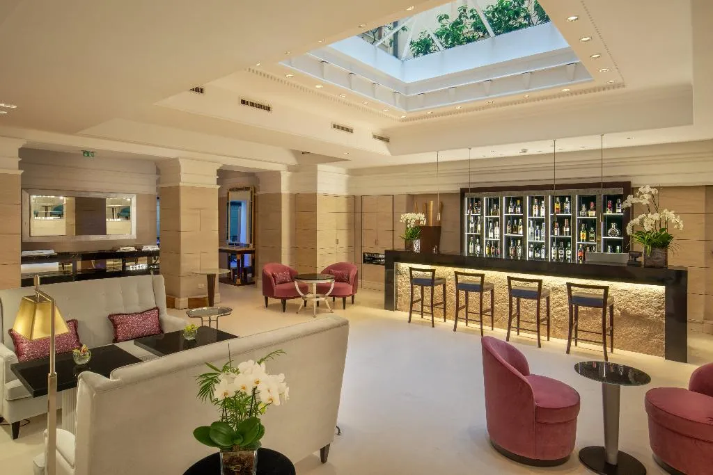 Lobby, Rose Garden Palace, Rome