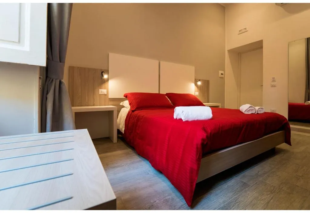 Room, New Gallery, Naples