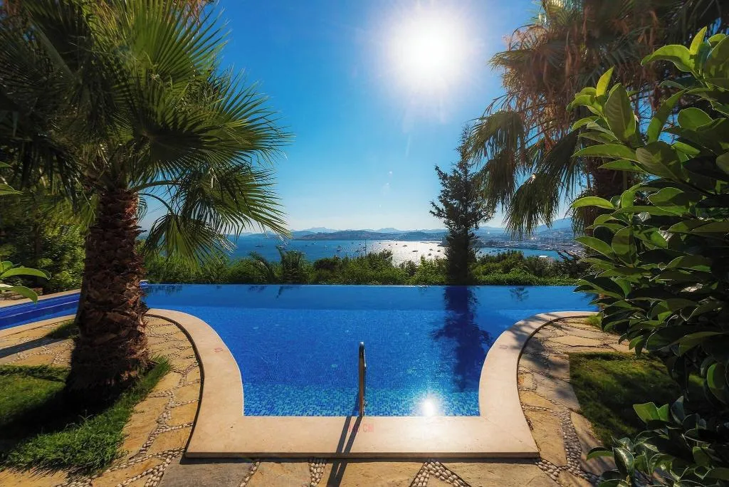 Pool, Manastir, Bodrum