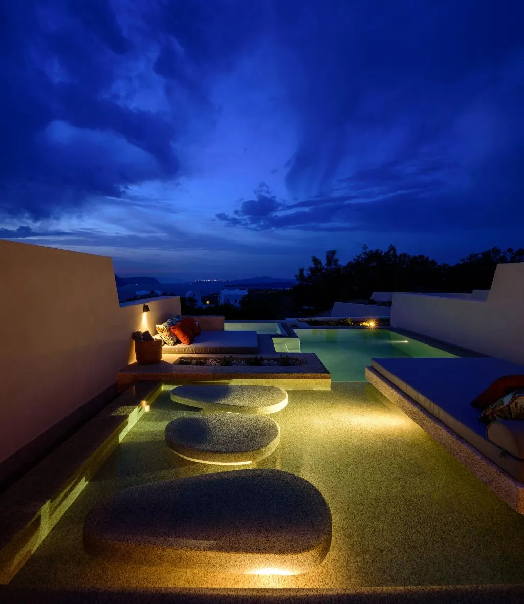 SUITE WITH PRIVATE POOL Room, Potnia Theron Suites, Santorini