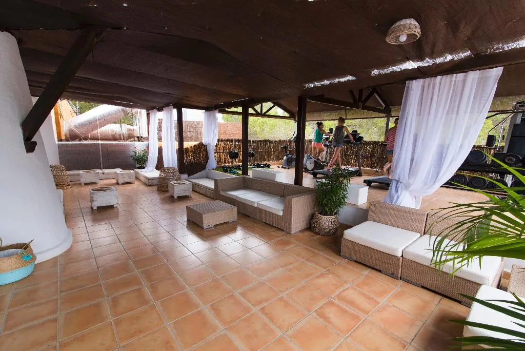 Sports and Entertainment, FERGUS Style Punta Arabi, Ibiza