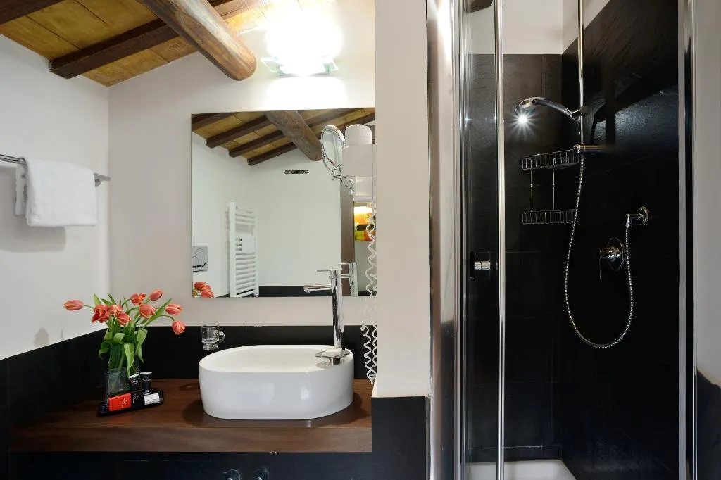 Double or Twin SUPERIOR Room, Trevi, Rome