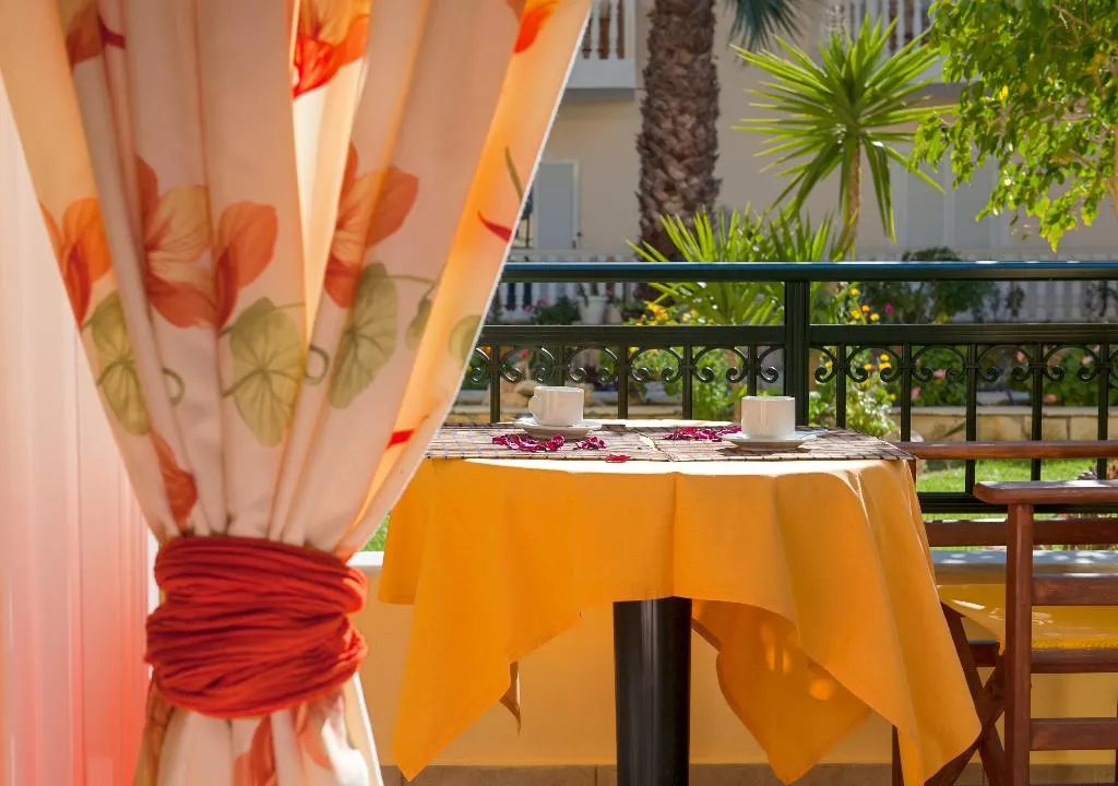STUDIO CAPACITY 3 Room, Clio Aparthotel, Zante
