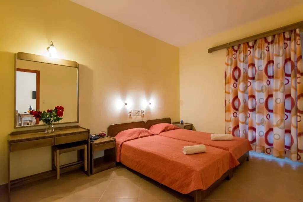 STUDIO STANDARD Room, Daisy, Crete