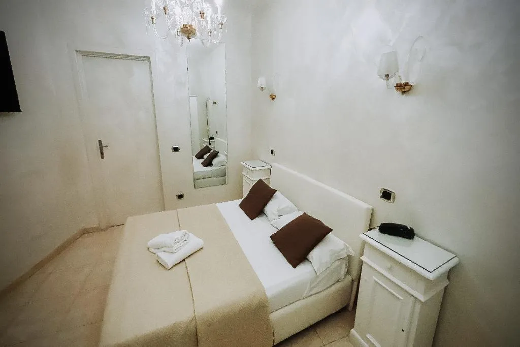 DOUBLE SINGLE USE STANDARD Room, Bee Queen Hotel, Naples