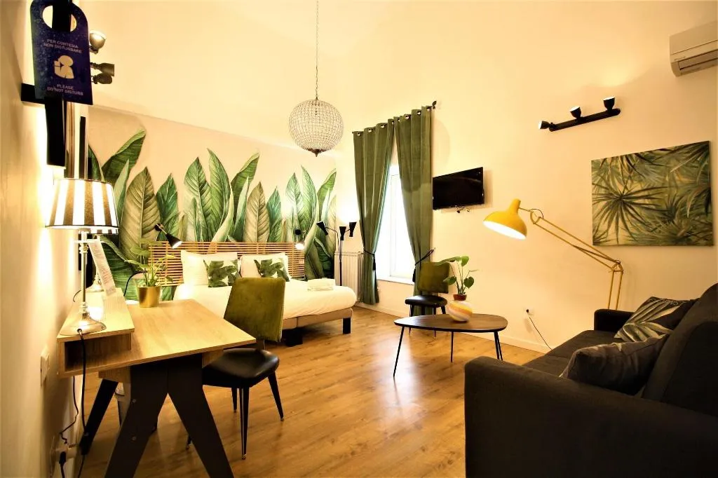 Room, Daily Napoli, Naples