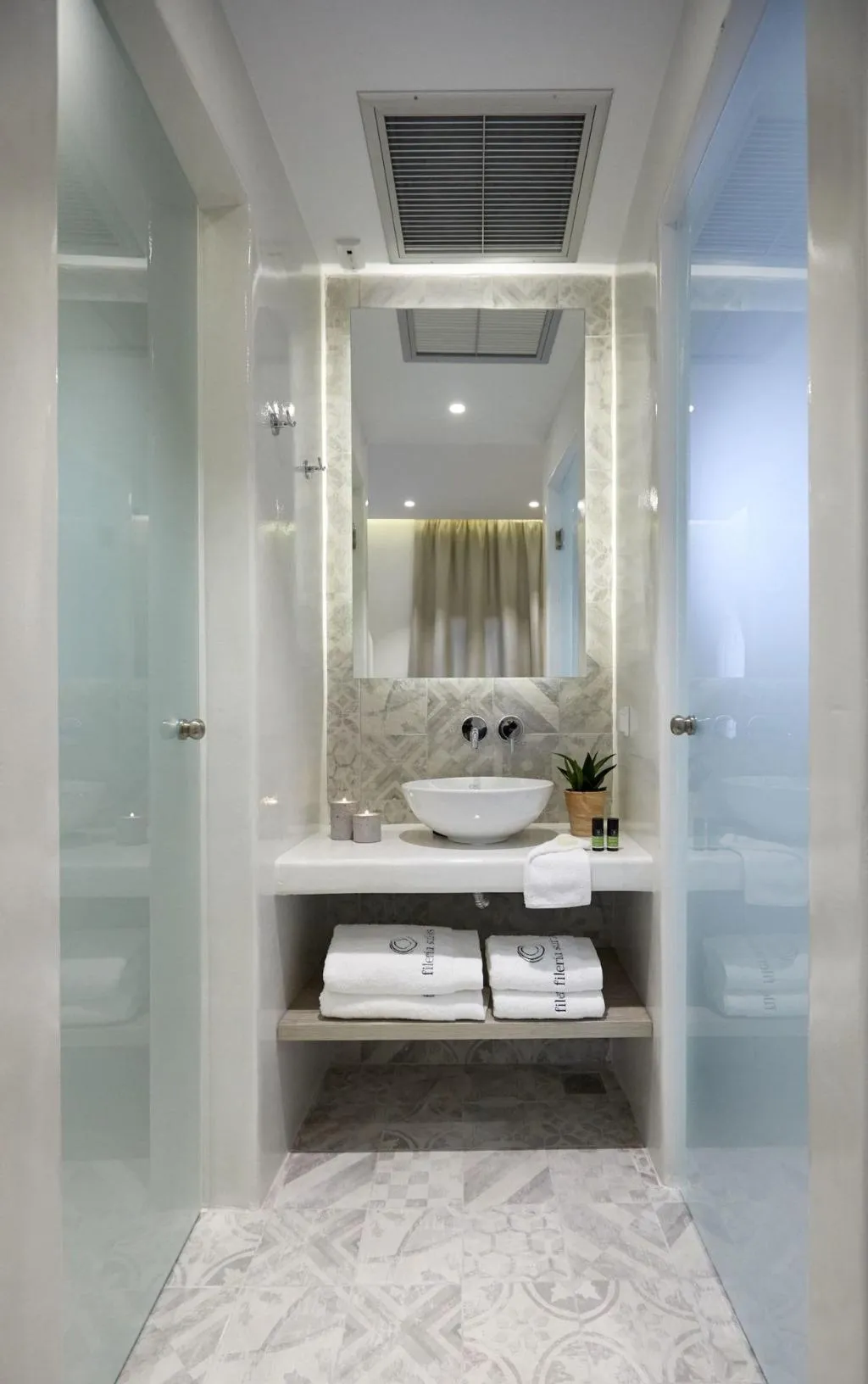 Room, Fileria Suites, Santorini