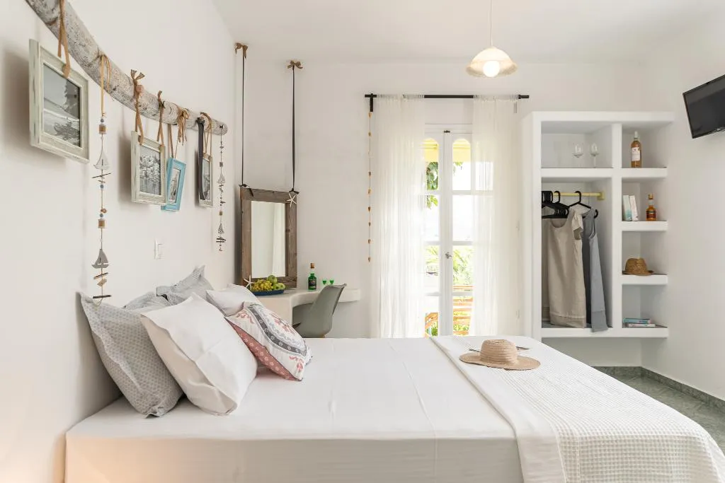 STUDIO SUPERIOR WITH TERRACE Room, Palatiana Agriturismo - Philoxenia Cottages, Crete