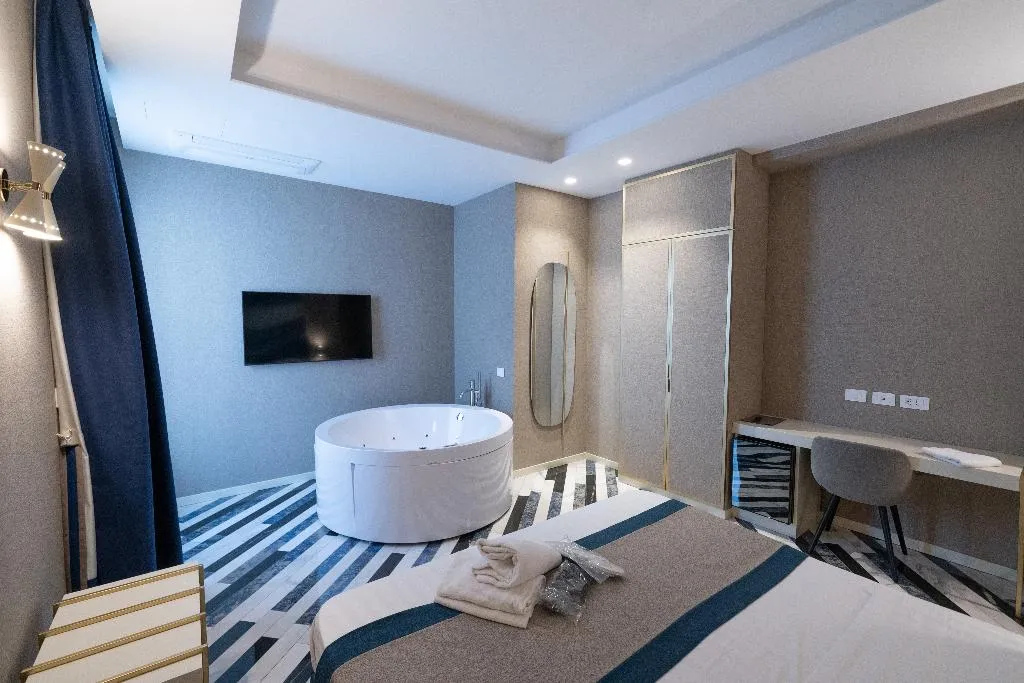 DOUBLE DELUXE WITH JACUZZI Room, Cala Moresca-Anima Mediterranea, Naples