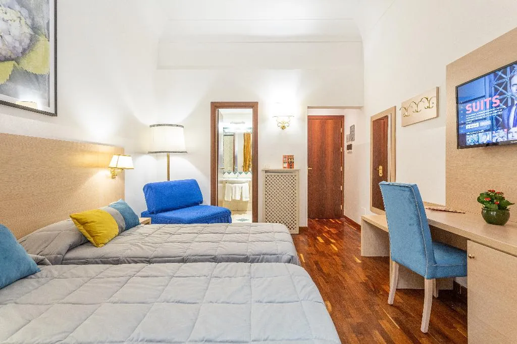 TRIPLE ECONOMY Room, Medici, Rome