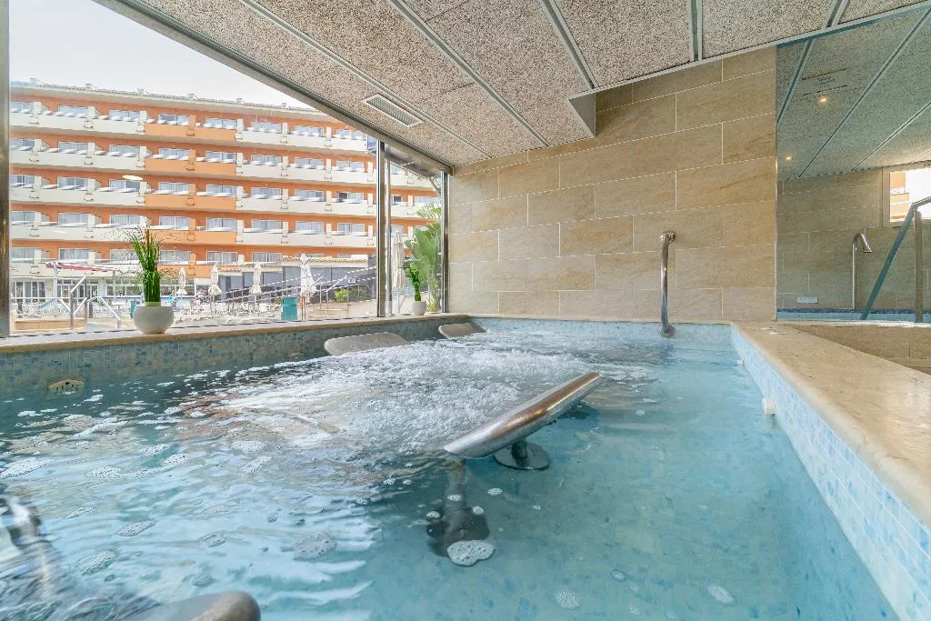 Sports and Entertainment, Caprice Janeiro Hotel & Spa, Majorca