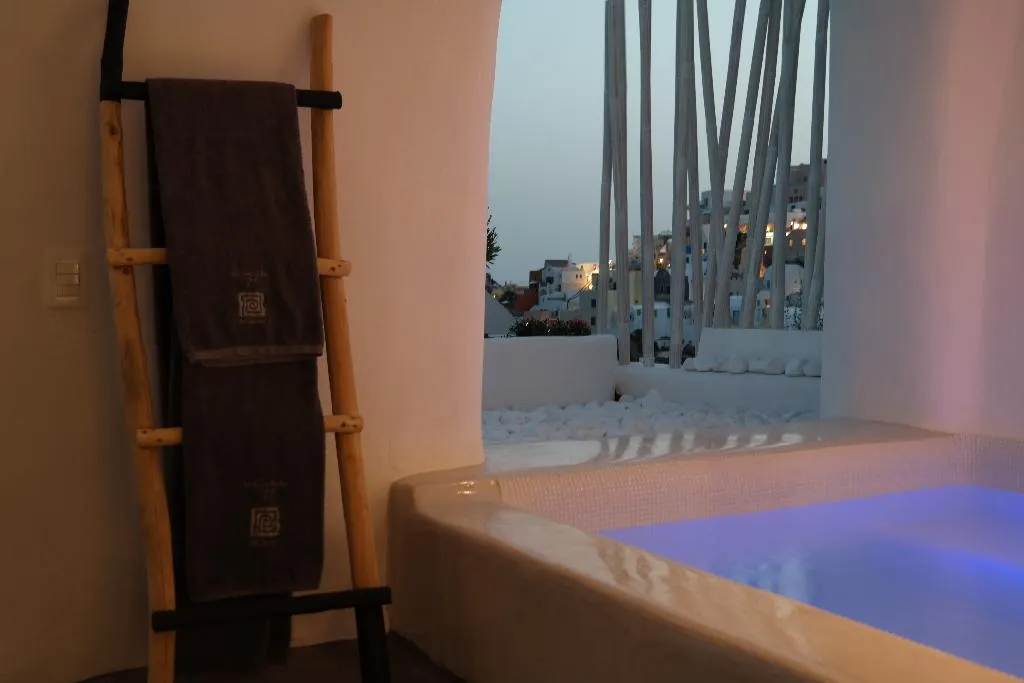 SUITE WITH VIEWS Room, Aspaki Exclusive Hotel, Santorini