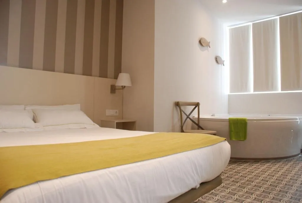 DOUBLE WITH JACUZZI Room, San Lorenzo Boutique Hotel, Valencia