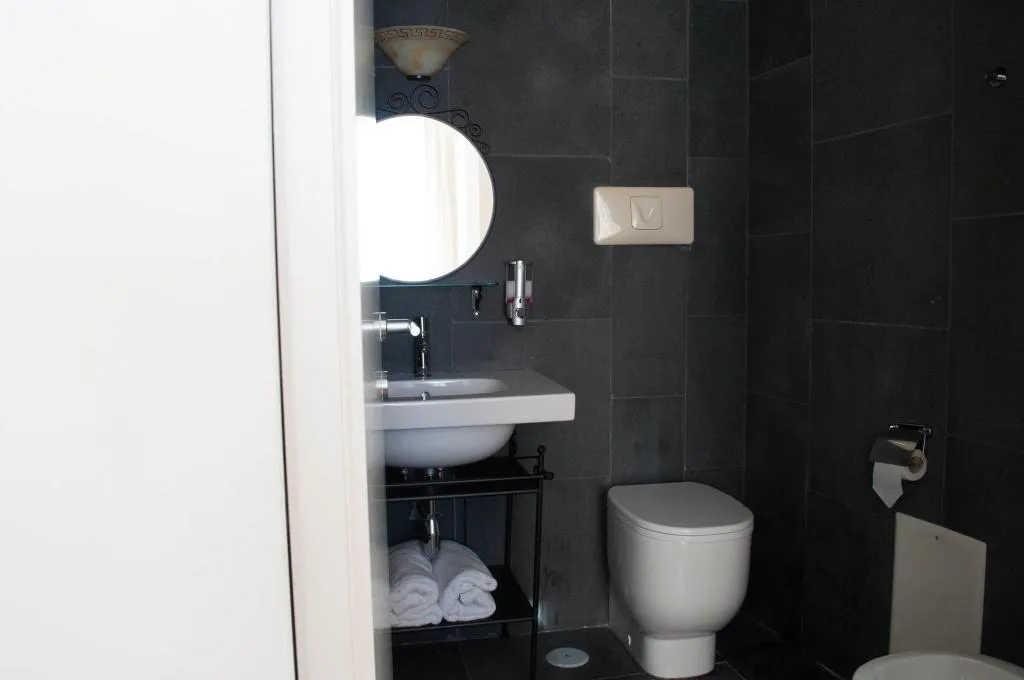 Room, Hotel Neronensis, Naples