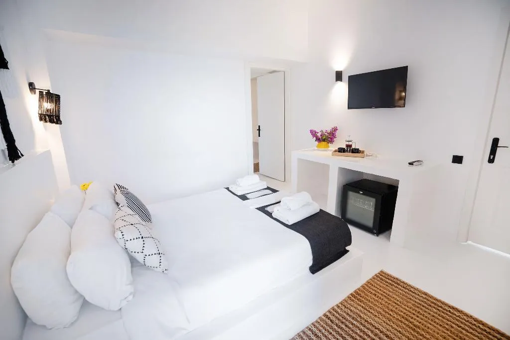 QUADRUPLE SUPERIOR Room, Camlik 87 Hotel Ayvalik, Izmir