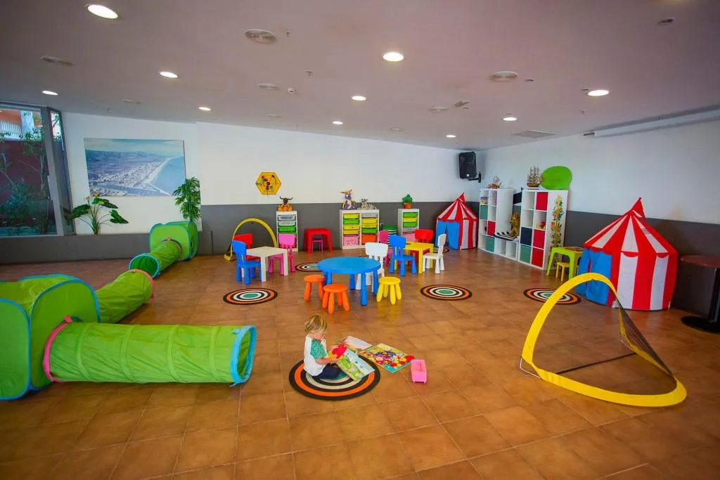 Sports and Entertainment, Don Pablo, Valencia