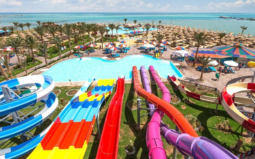 Sports and Entertainment, Hawaii Riviera Club Aqua Park-Families and Couples, Red Sea Riviera