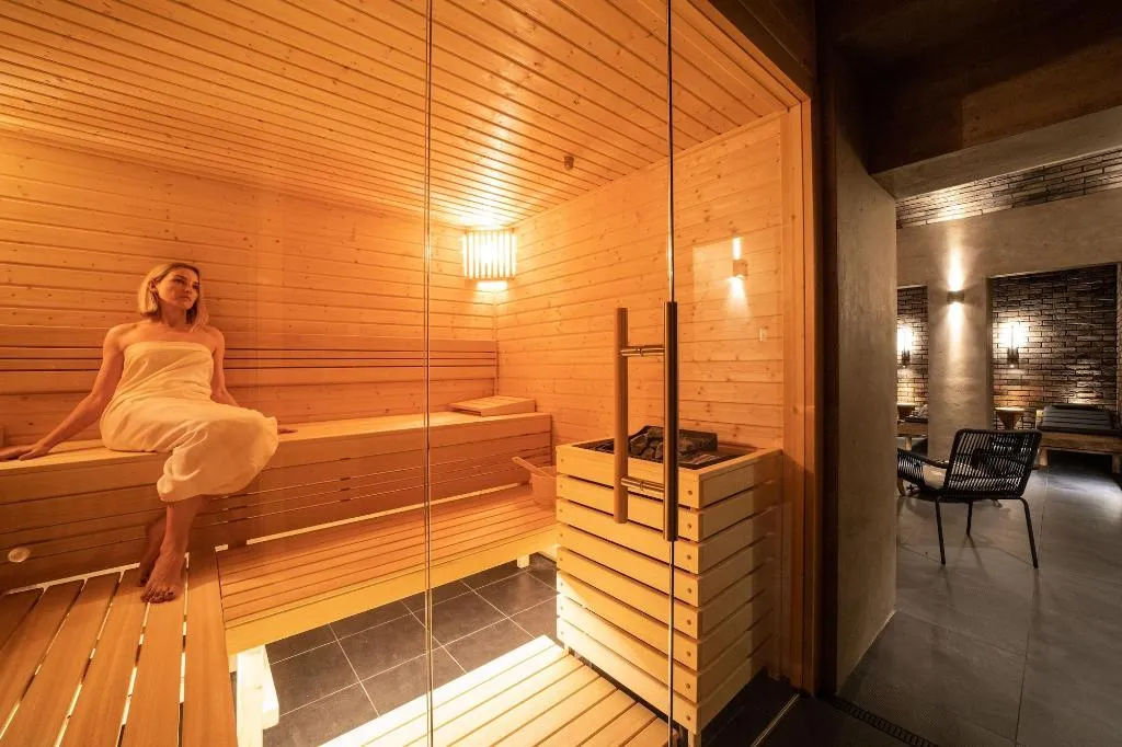 Sports and Entertainment, The Viaduct - Suites & More, Prague