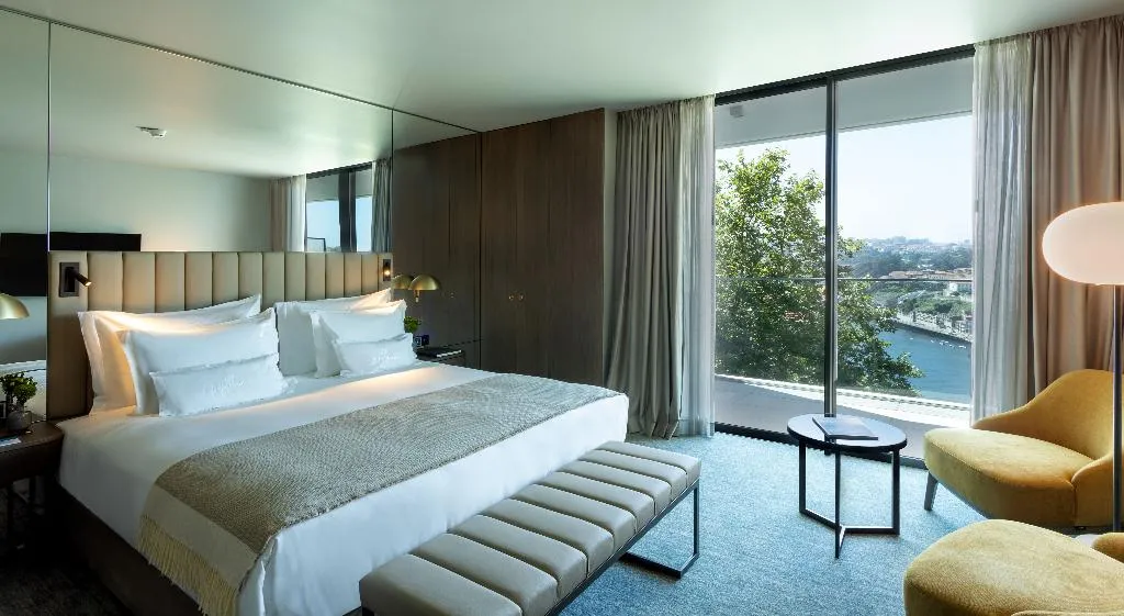 SUITE STANDARD Room, Altis Porto, member of Preferred Hotels & Resorts, Porto