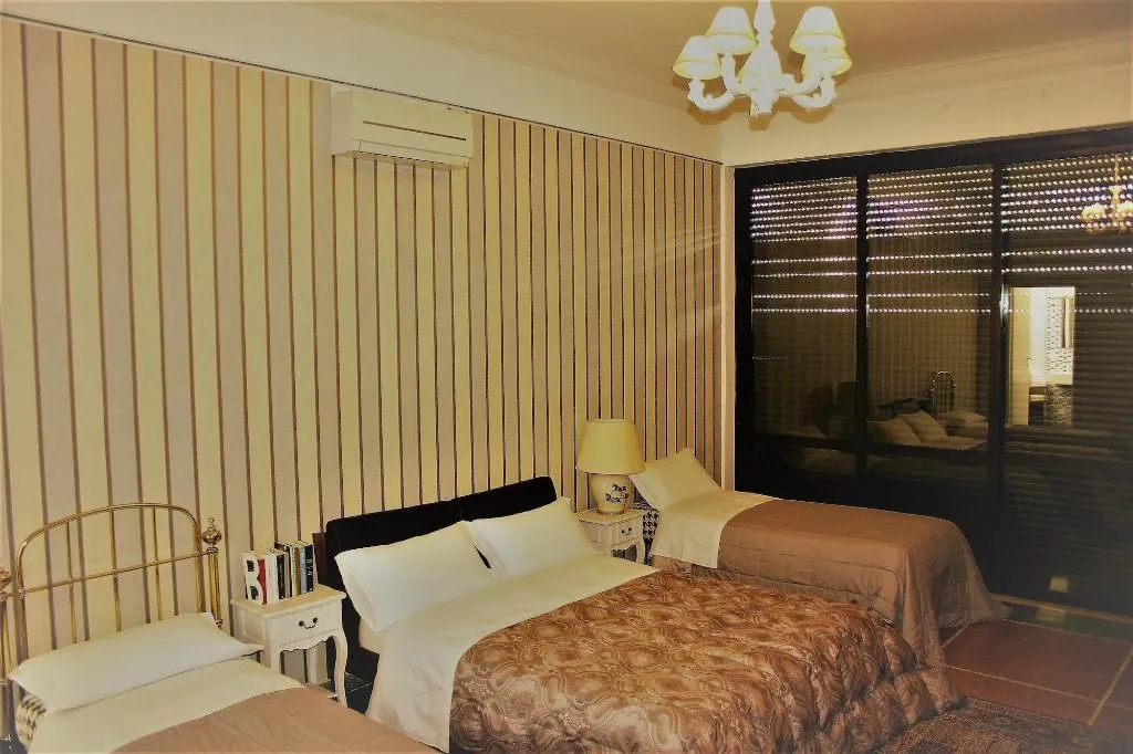 Room, B&B Bonne Nuit Rome, Naples