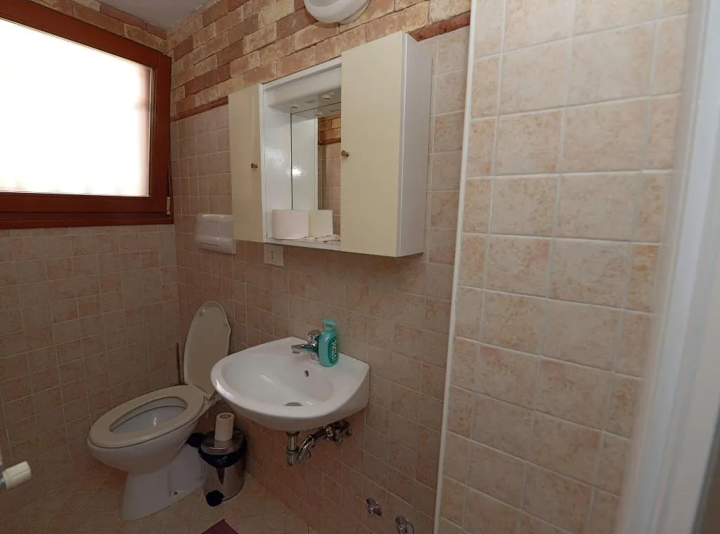 Room, Ca’ del Gallo, Venice