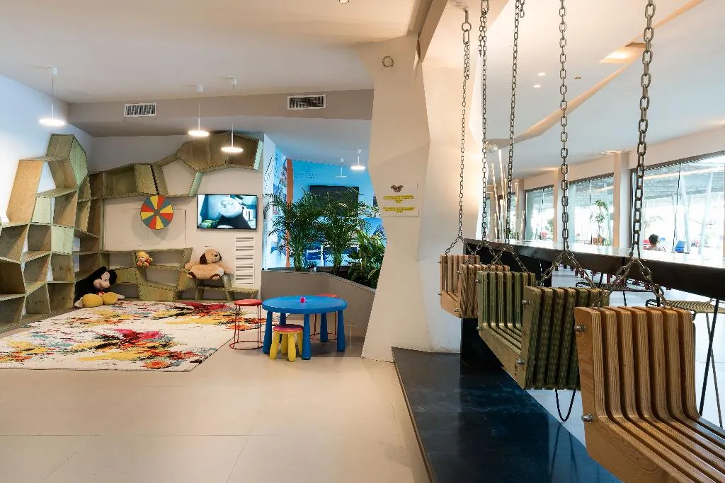 Lobby, Saracen Sands Hotel & Congress Centre, Palermo
