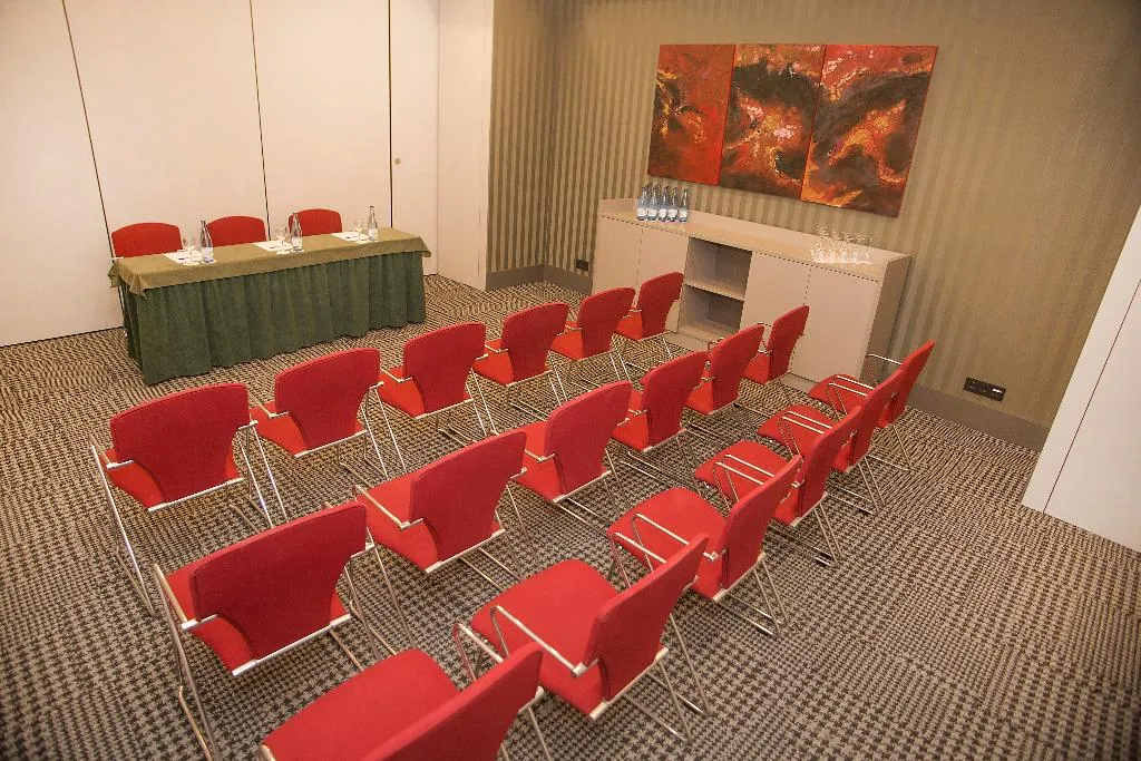 Conferences, America Sevilla, Seville