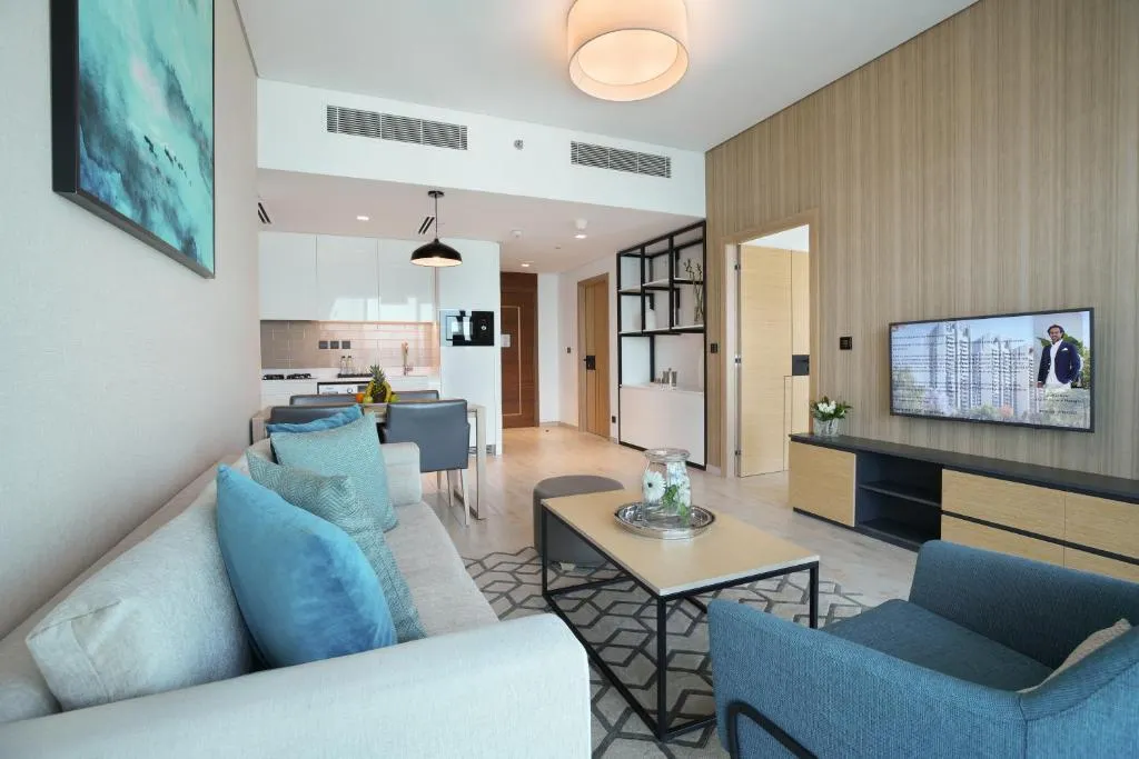 Room, Millennium Executive Apartments Mont Rose, Dubai
