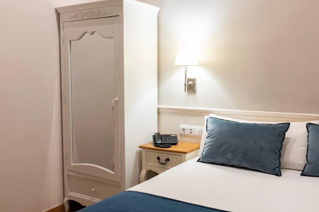 SINGLE STANDARD Room, Meson Castilla Atiram Hotel, Barcelona