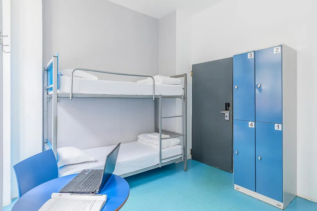 Bed in dormitory CAPACITY 4 Room, Hi Lisbon – Pousada De Juventude, Lisbon