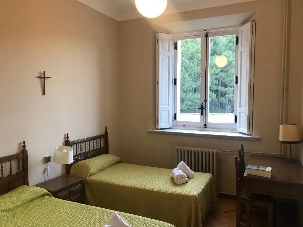 Double or Twin STANDARD Room, Hospederia Santa Cruz, Madrid