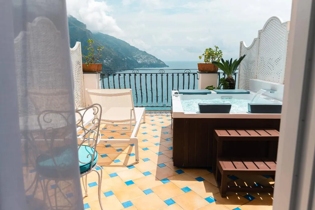DOUBLE WITH JACUZZI WITH VIEWS Room, Hotel Conca D'Oro, Naples