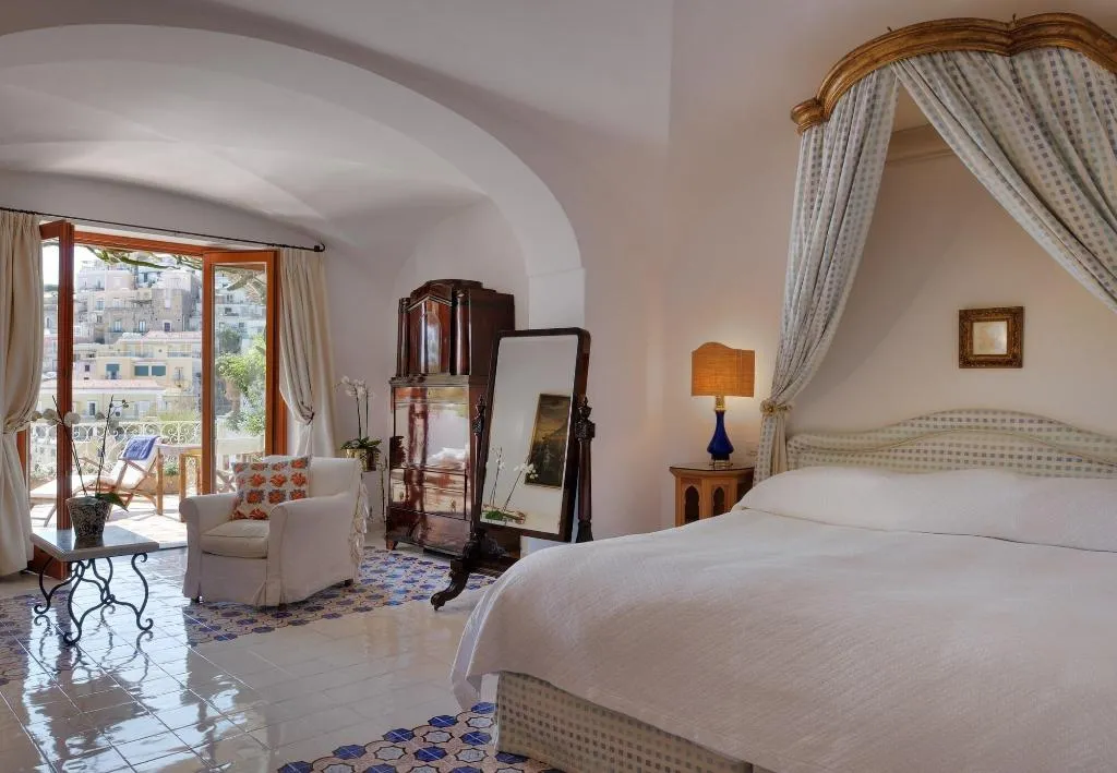Room, Le Sirenuse, Naples