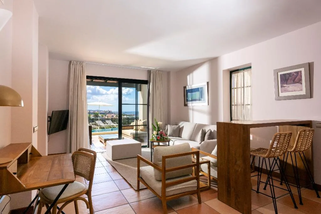 VILLA CAPACITY 5 THREE BEDROOM Room, Hotel Suite Villa María, Tenerife