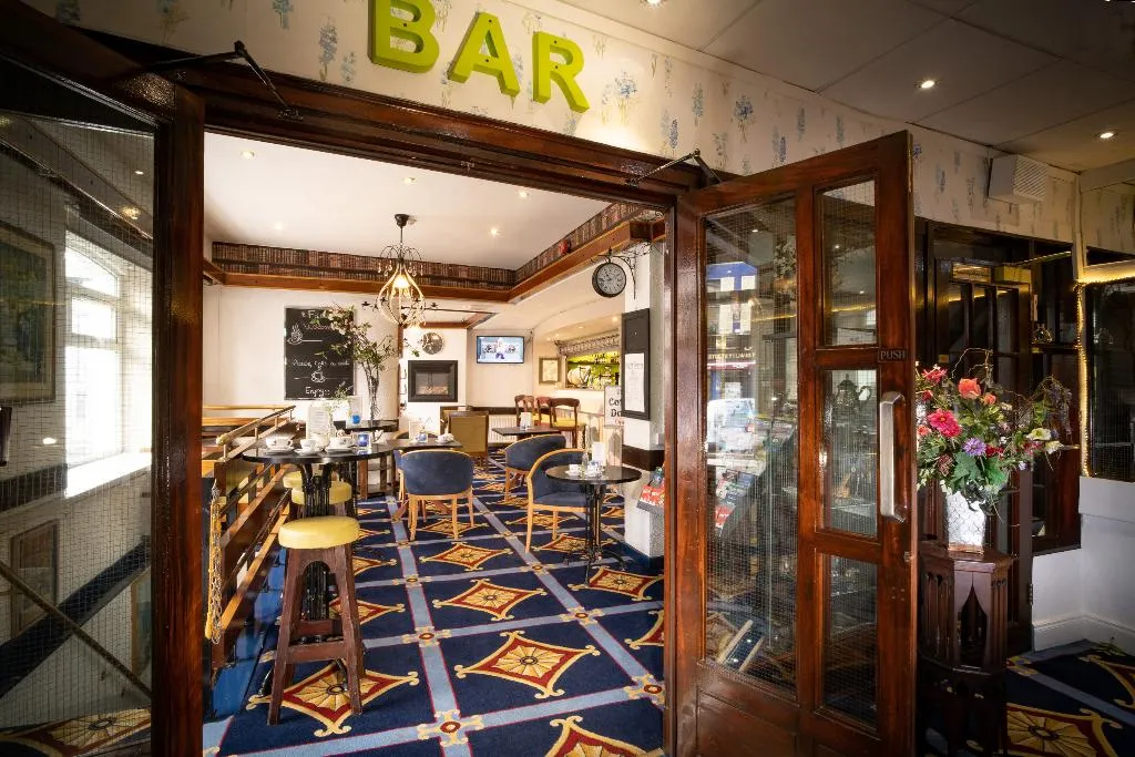 Lobby, Ashley Hotel, Cork