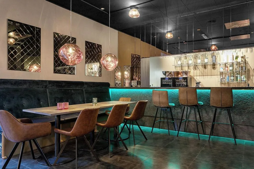 Bar, City Center Hotel, Reykjavik