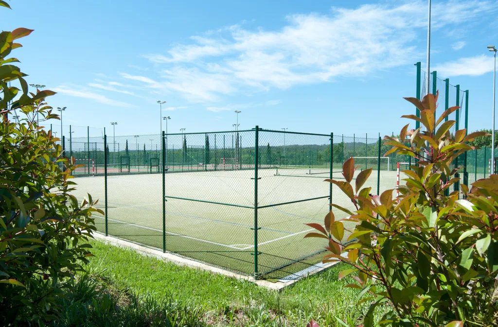Sports and Entertainment, Mas Sola, Barcelona