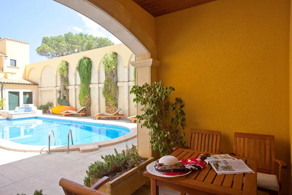 APARTMENT THREE BEDROOMS Room, Galeon Suites, Majorca
