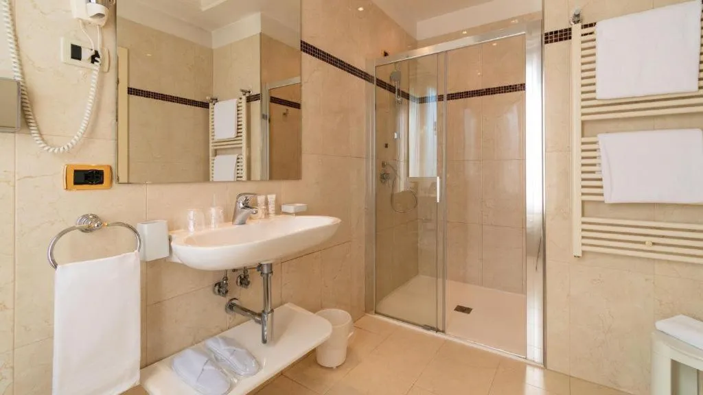 SINGLE STANDARD Room, Amadeus, Venice