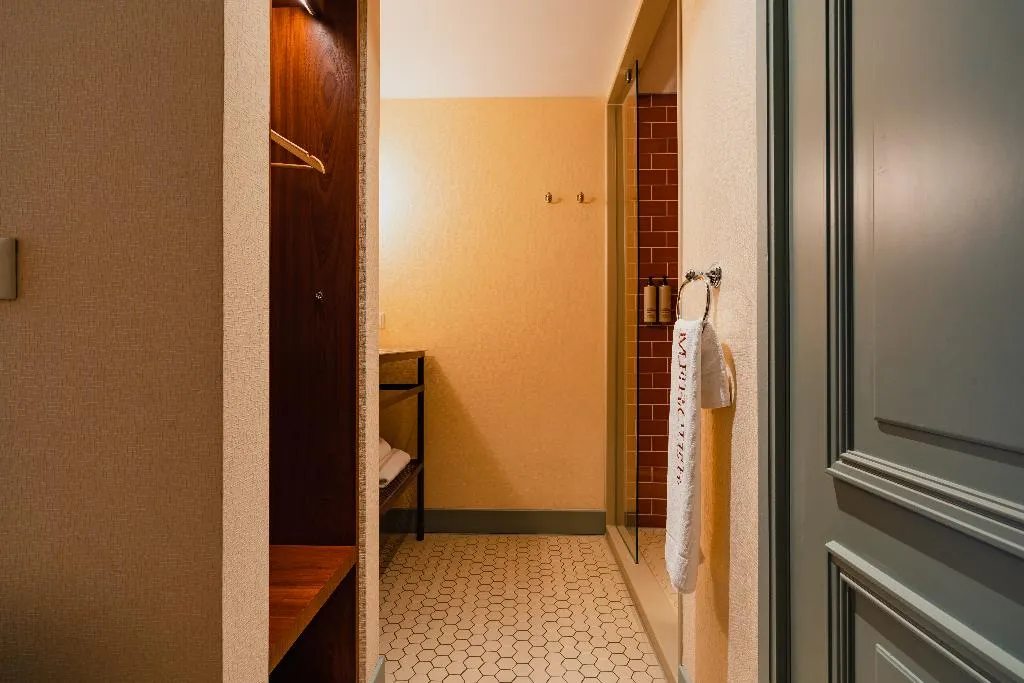 Double or Twin DELUXE Room, Hotel Mercier, Amsterdam