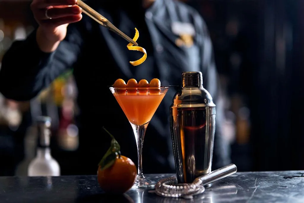 Bar, Kempinski Nile Hotel Garden City Cairo, Cairo