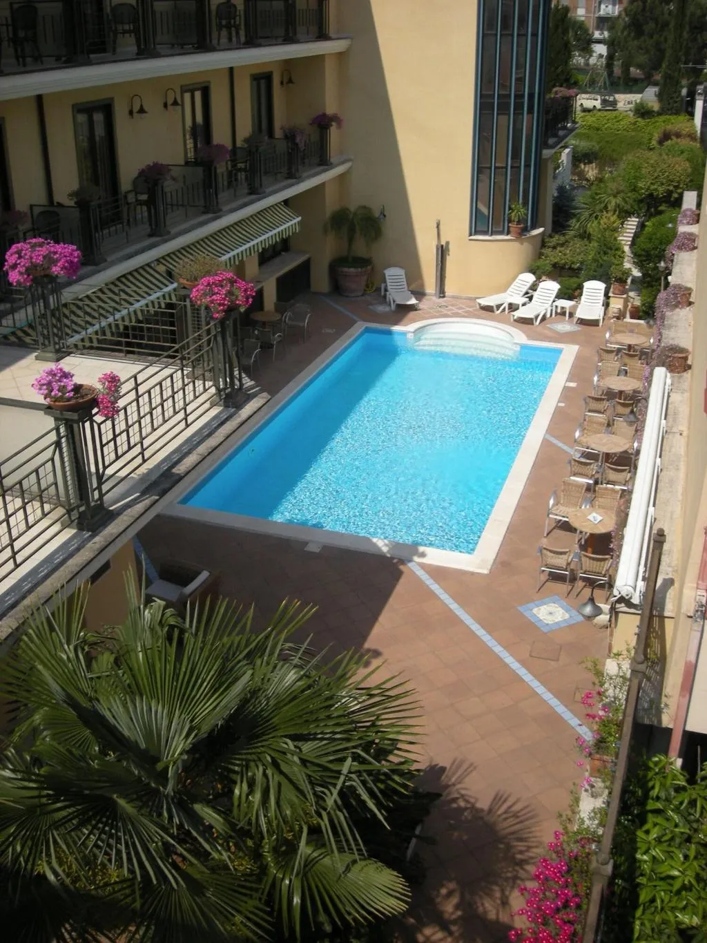 Pool, Belsito Nola, Naples