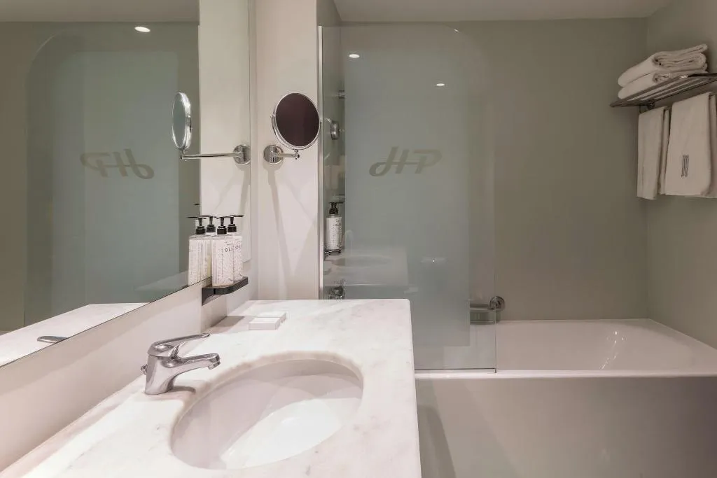 Double or Twin CITY VIEW TWO BEDS Room, President, Athens