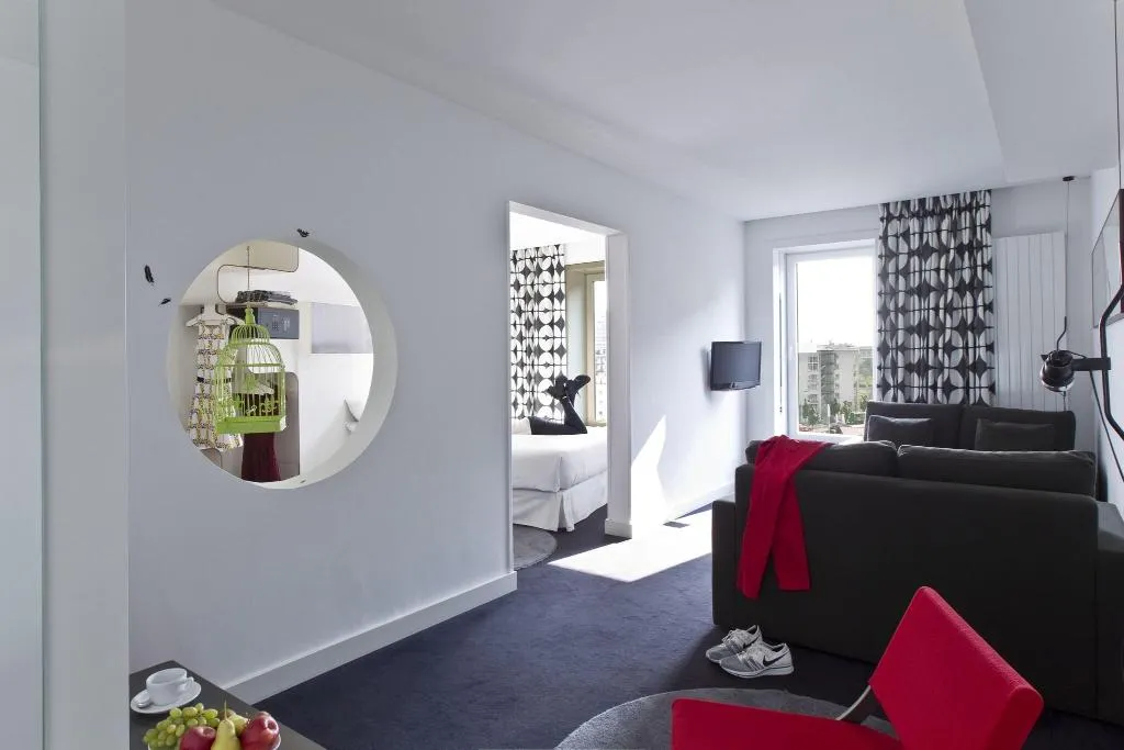 JUNIOR SUITE WITH DOUBLE BED Room, Gat Point Charlie, Berlin